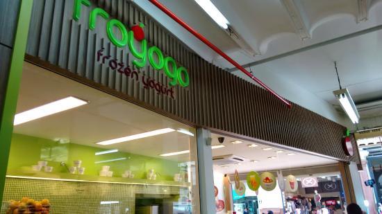 Froyogo Frozen Yogurt